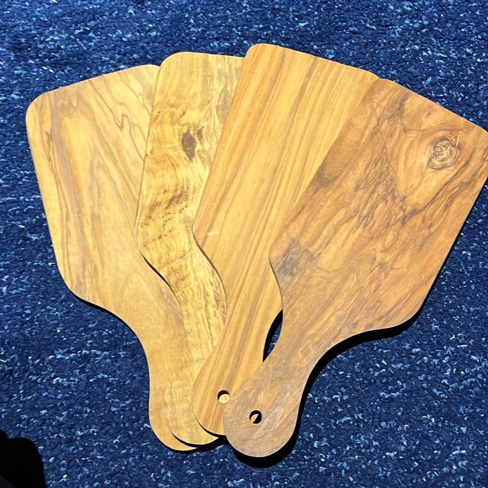 NWOT 4 Olive wood cheese boards